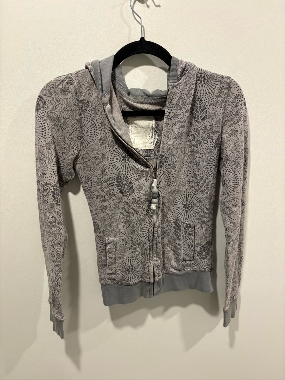 Women's Grey Printed Zip-Up Hoodie Jacket